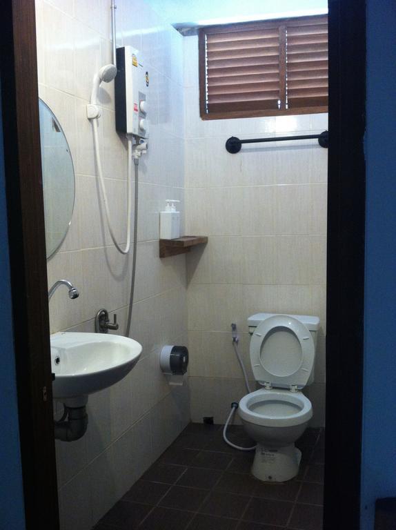 The Street Hostel Банкок Стая снимка